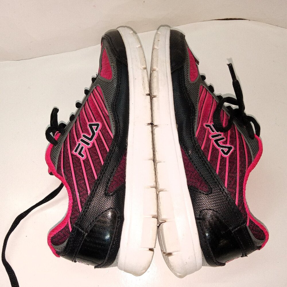 FILA [RN 91175 - 5SR20989-653 - WOMENS ATHLETIC SHOES -SNEAKERS - SZ 8 US